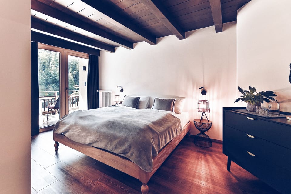 XL BOTANGO | Minibar, in-room safe, desk, laptop workspace