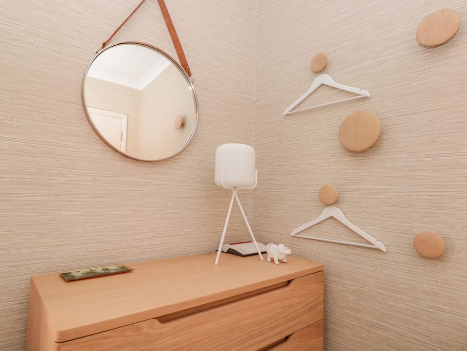 2 bedrooms, individually decorated, individually furnished, free WiFi
