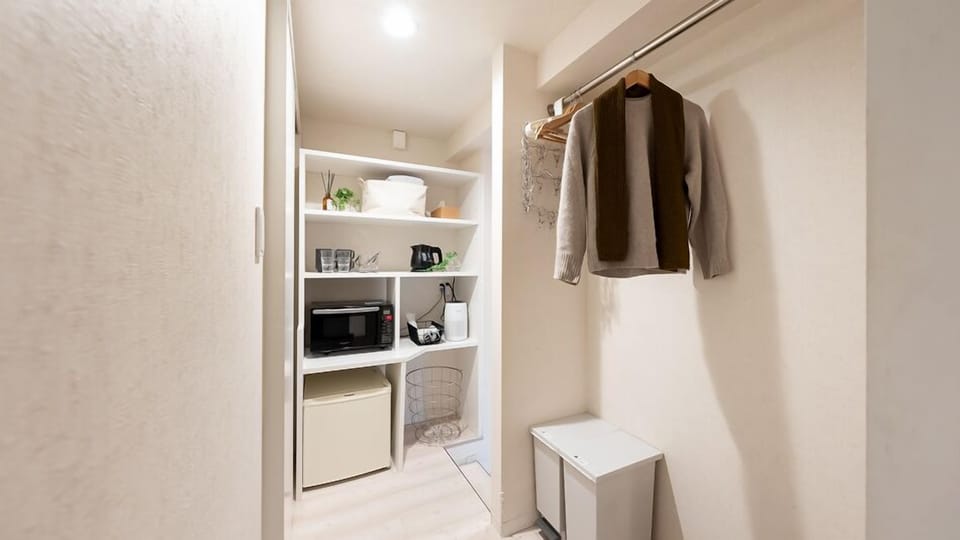 Loft Bedroom Room A, Non Smoking | Individually decorated, individually furnished, free WiFi, bed sheets