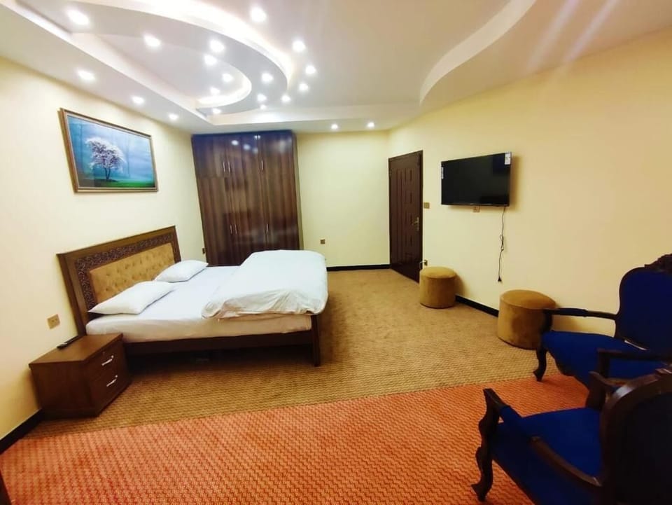 Double Room | Laptop workspace, WiFi (free)