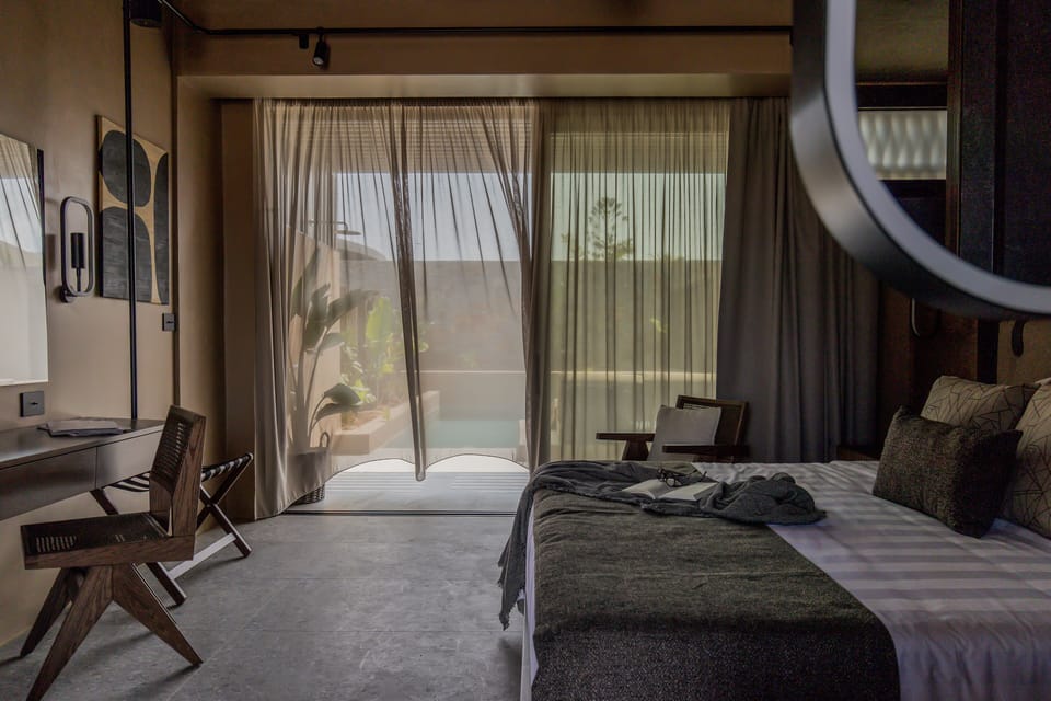 Breeze Double Deluxe with Private Pool | Egyptian cotton sheets, premium bedding, minibar, desk