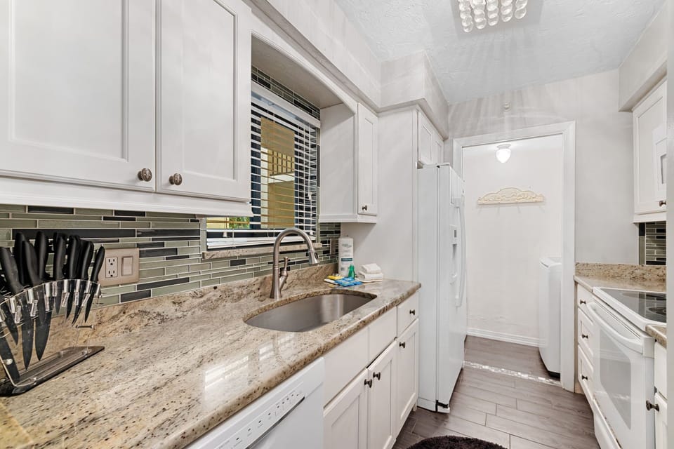 Condo (1 Bedroom) | Property amenity