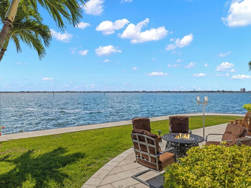 House (4 Bedrooms) | Property amenity