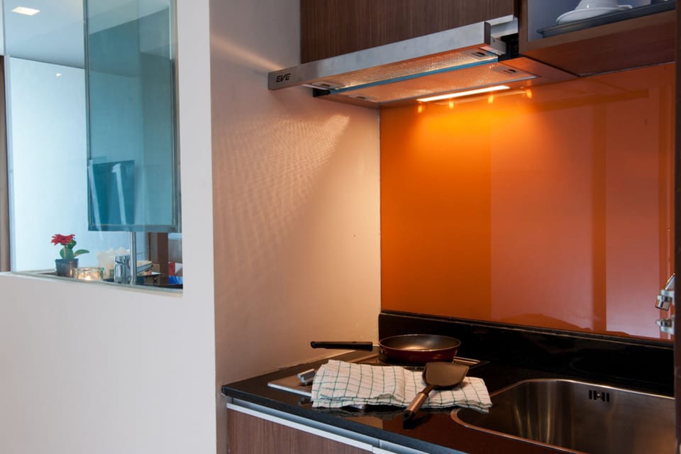 Deluxe Suite | Private kitchenette | Fridge