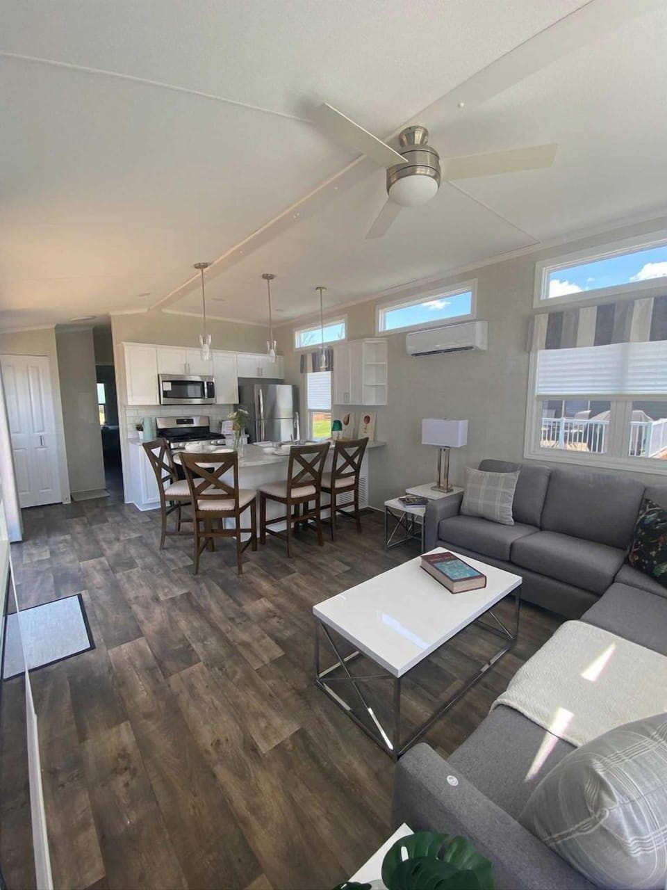 Elite Cottage | Living area | TV, DVD player