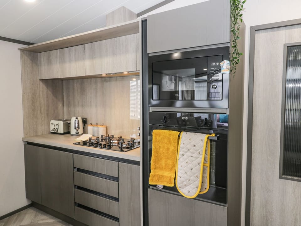 Fridge, dishwasher, electric kettle, toaster