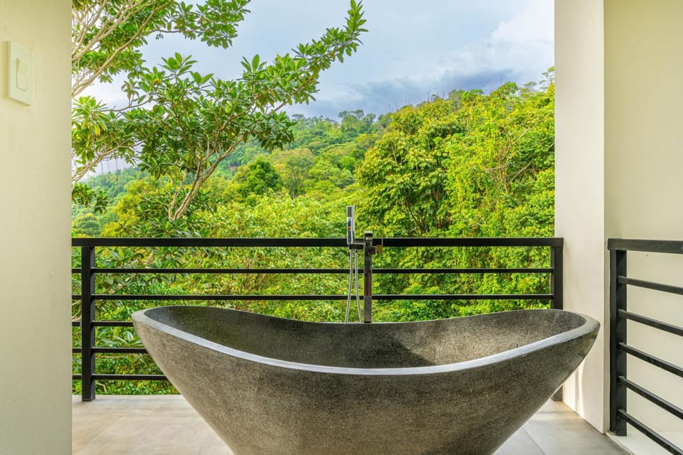 House | Bathroom