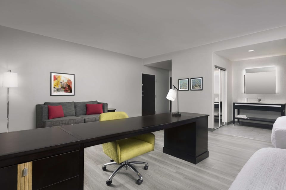 In-room safe, desk, cribs (free), WiFi (free)