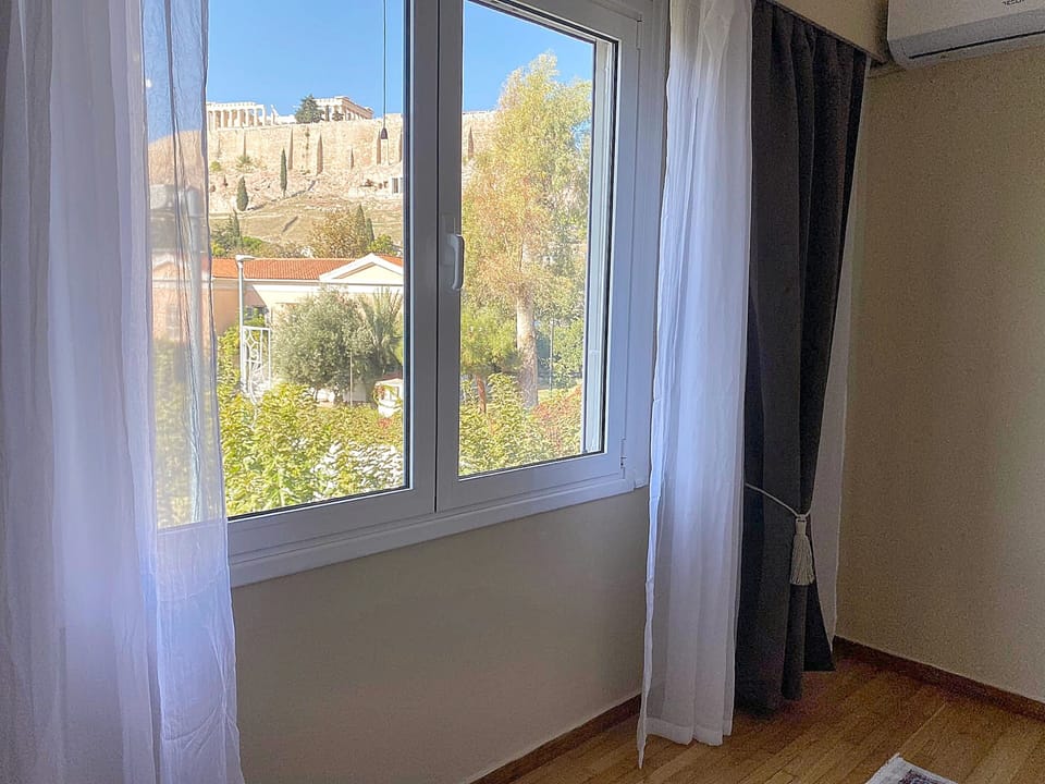 Luxury Apartment | 1 bedroom, premium bedding, soundproofing, iron/ironing board