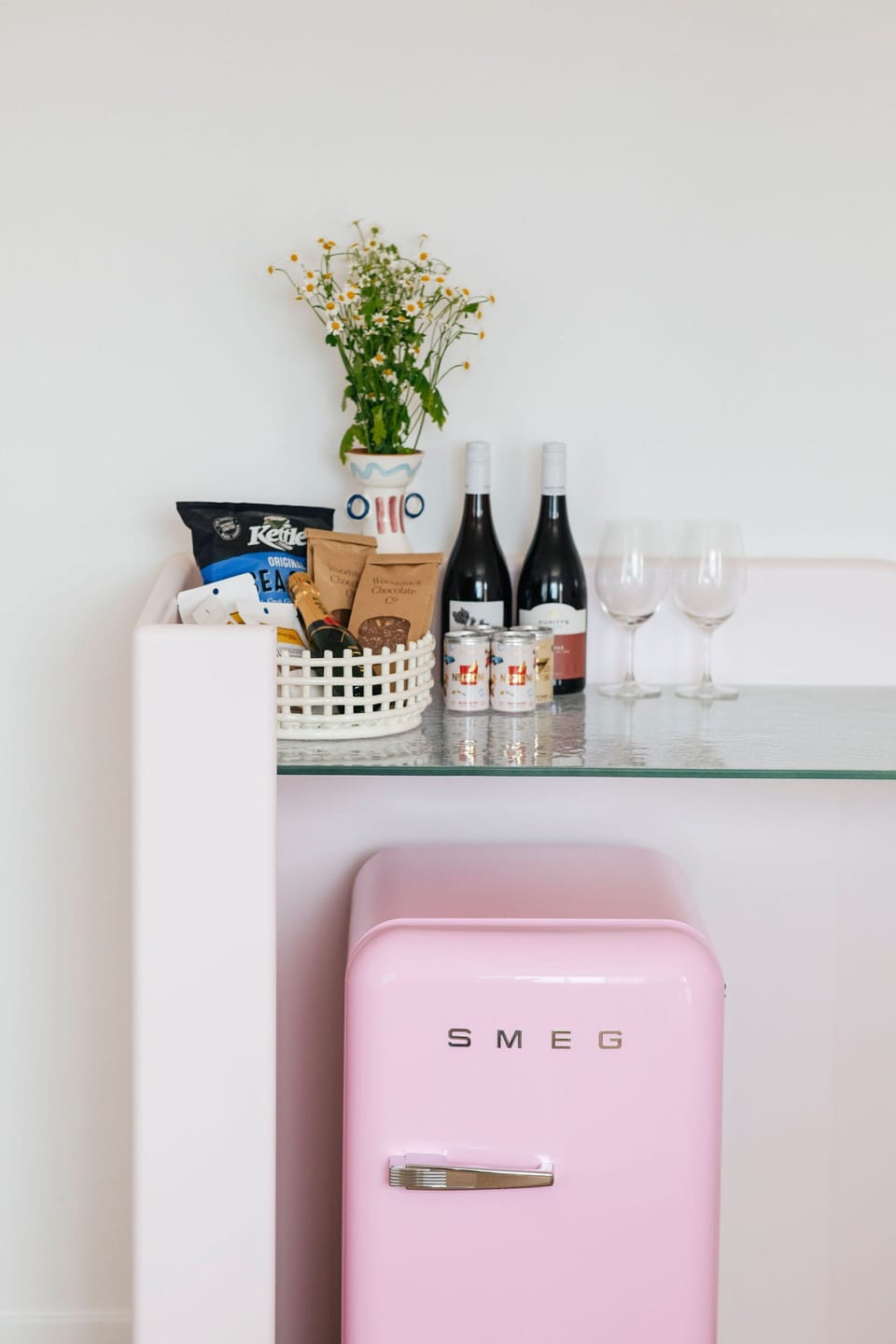 Molly's Suite (Entry Level Suite) | Private kitchen | Espresso maker, coffee/tea maker, mini-fridge, electric kettle