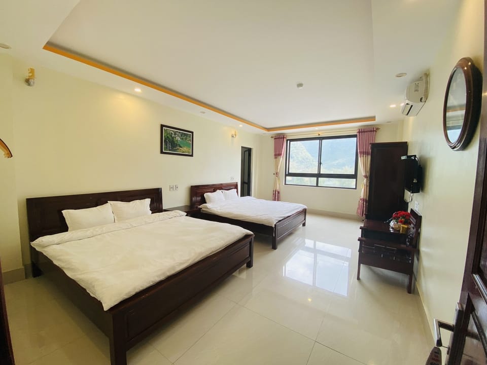 Standard Double or Twin Room | Premium bedding, desk, laptop workspace, WiFi (free)