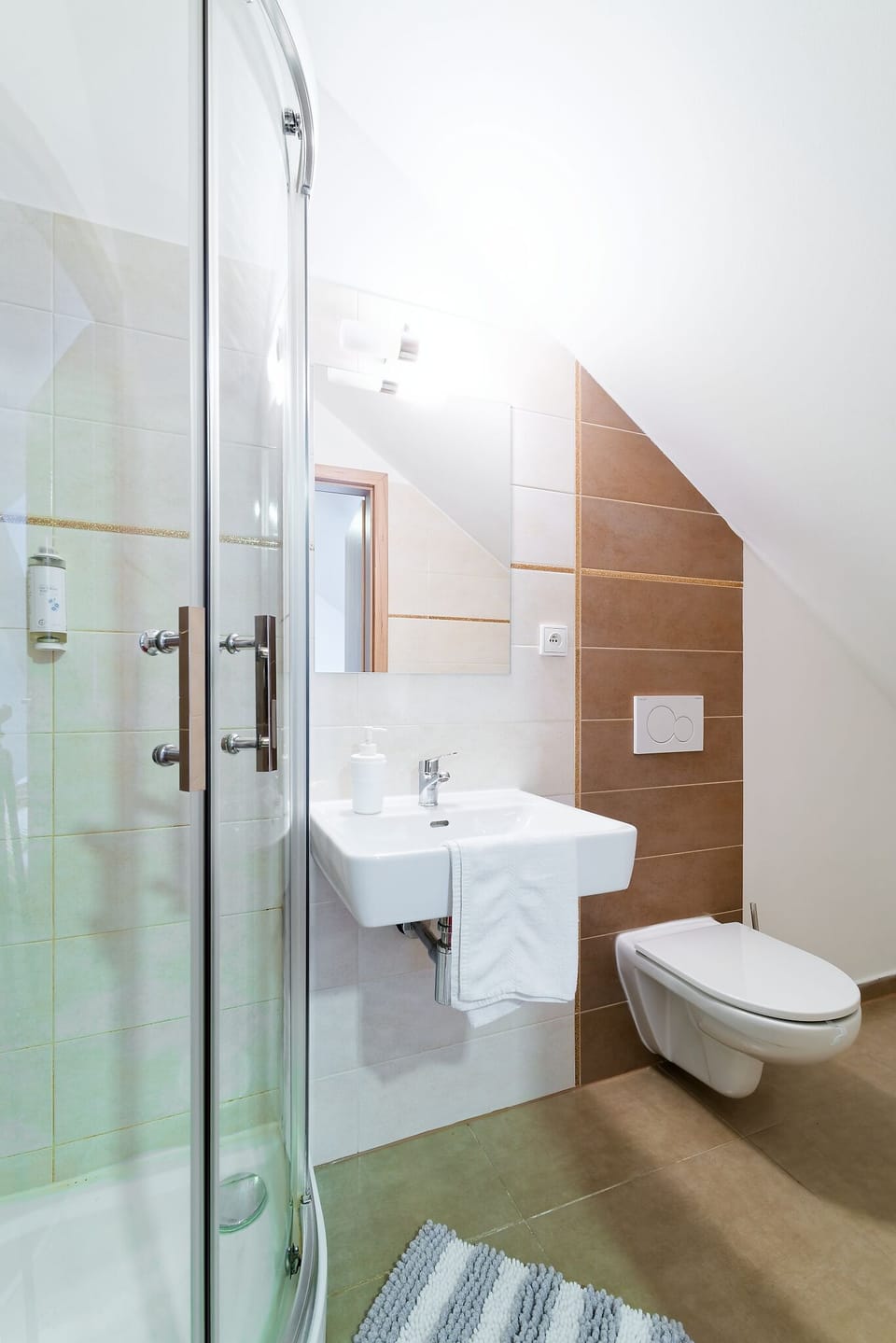 Classic Double Room | Free WiFi