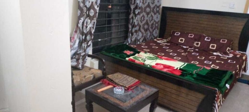 Double Room | Laptop workspace, WiFi (free)