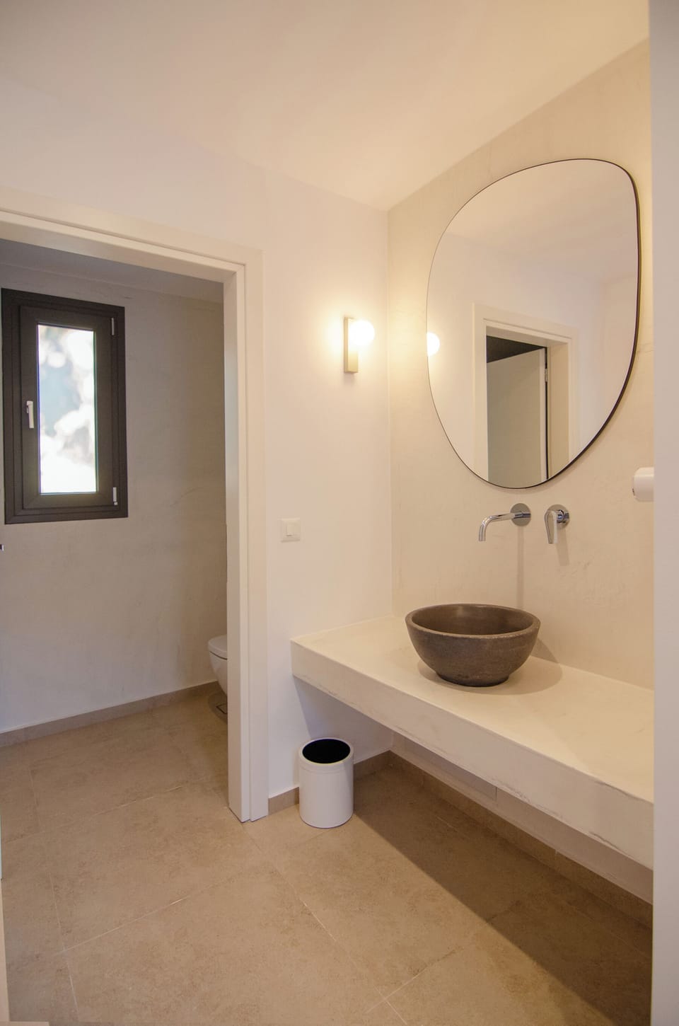 Superior Twin Room with Veranda | Bathroom | Shower, hair dryer, towels, soap