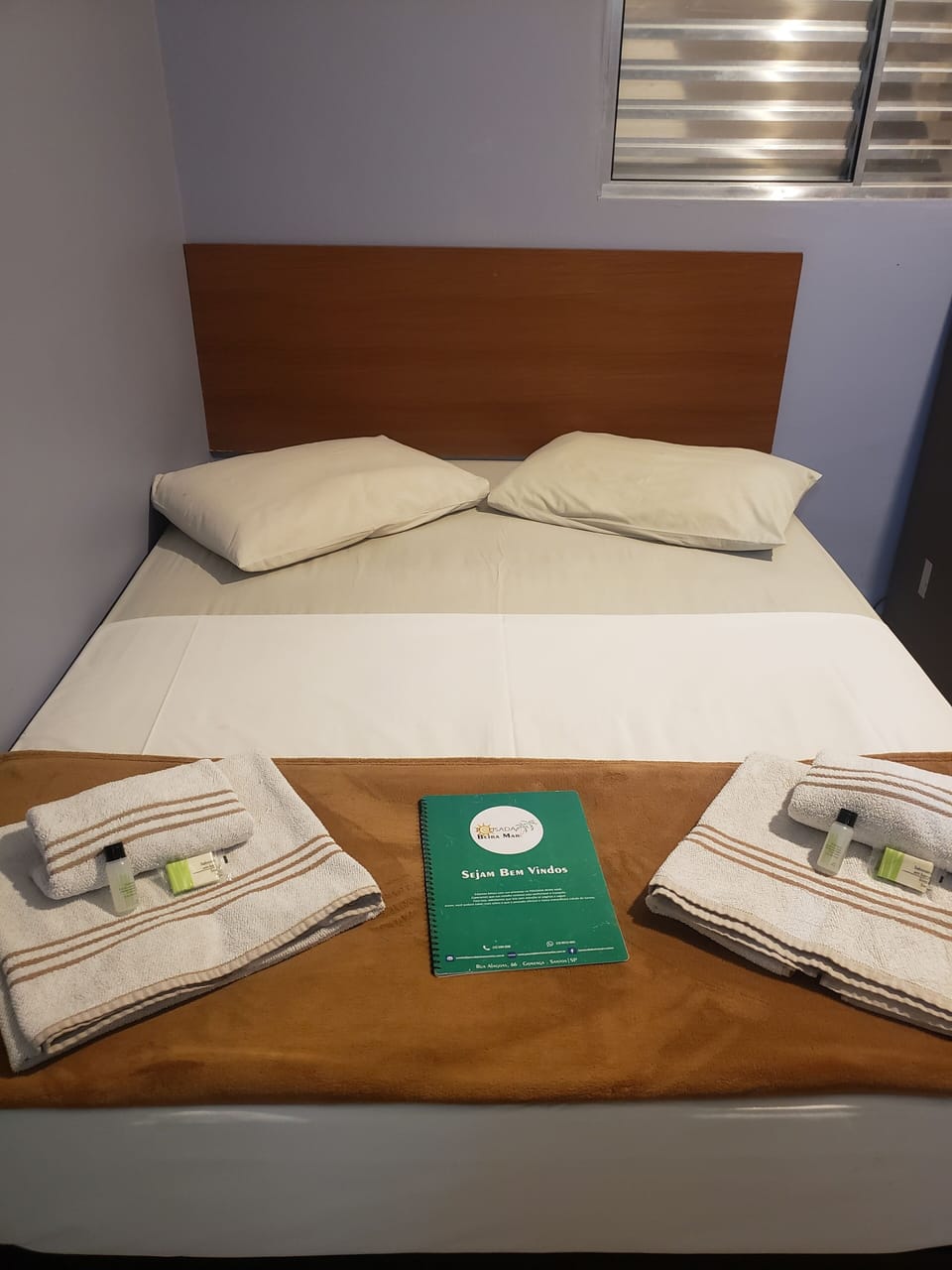 Quadruple Room | Minibar, WiFi (free), bed sheets