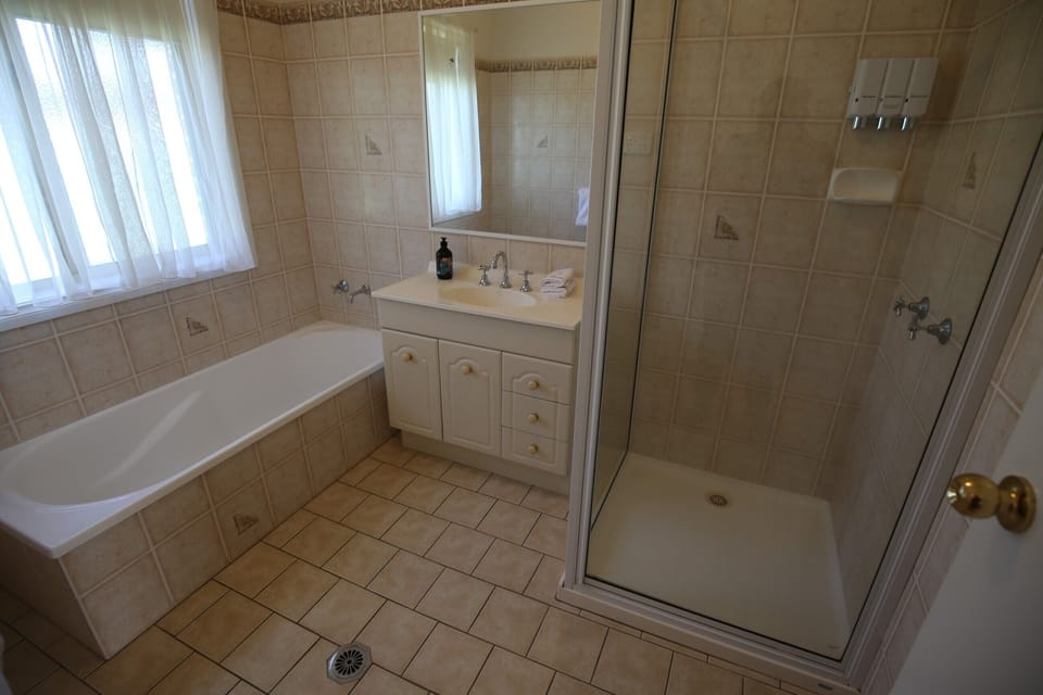 Wagga Showground Villas Villa in Wagga Wagga