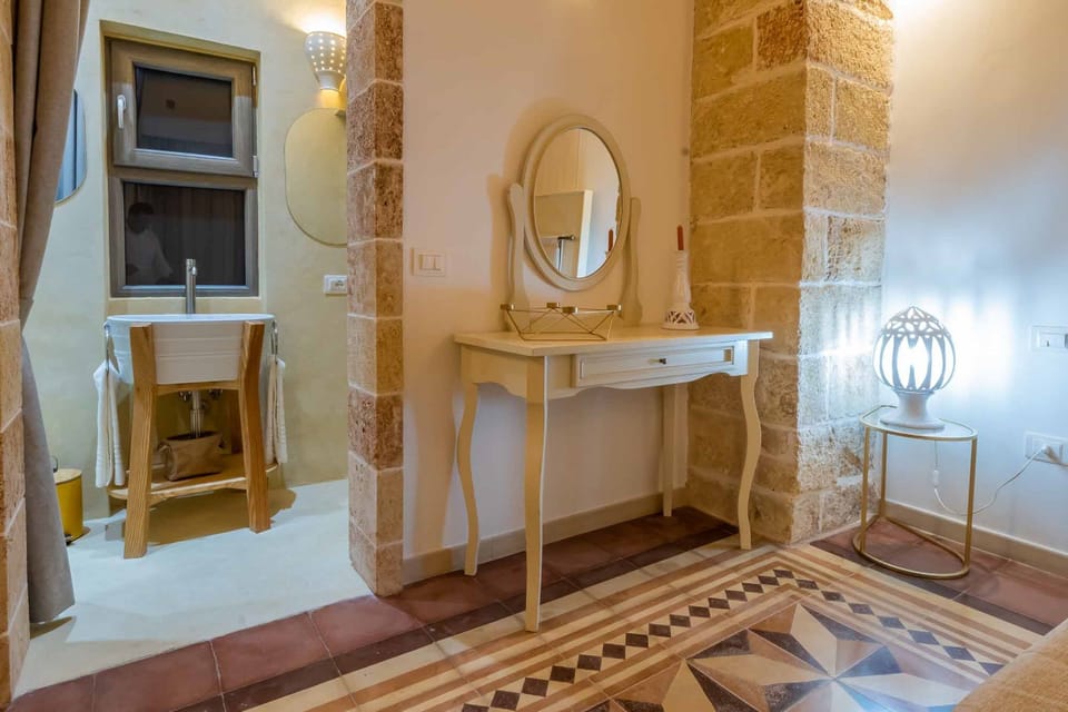 Suite | Bathroom | Separate tub and shower, jetted tub, rainfall showerhead, hair dryer