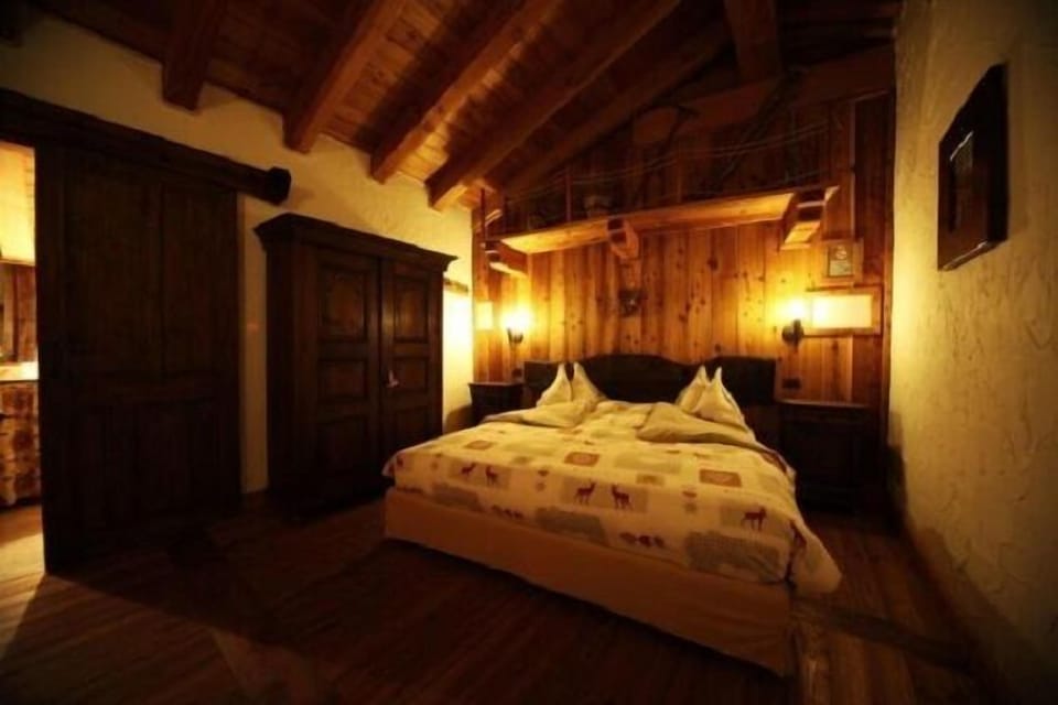 Superior Double Room | In-room safe, individually decorated, individually furnished, desk