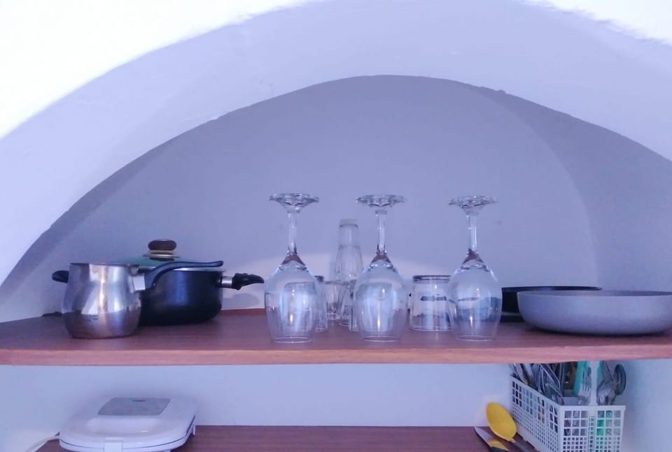 Basic Apartment | Private kitchen | Mini-fridge, microwave, cleaning supplies, paper towels