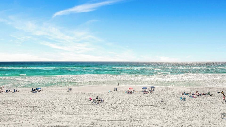 Weekender by Avantstay Gorgeous Beach Front Home w/ Ocean View Apartment in Miramar Beach