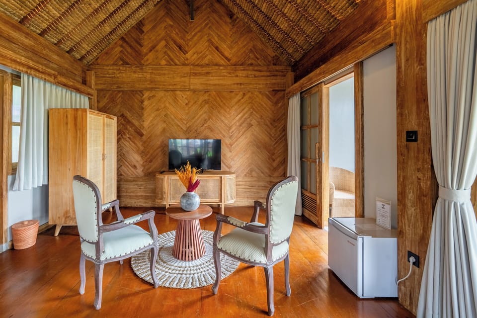 King Room | Living area | Smart TV, Netflix, streaming services