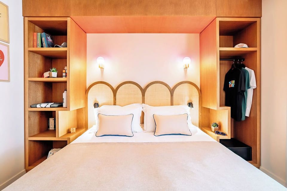 Classic Double or Twin Room | In-room safe, desk, laptop workspace, blackout drapes