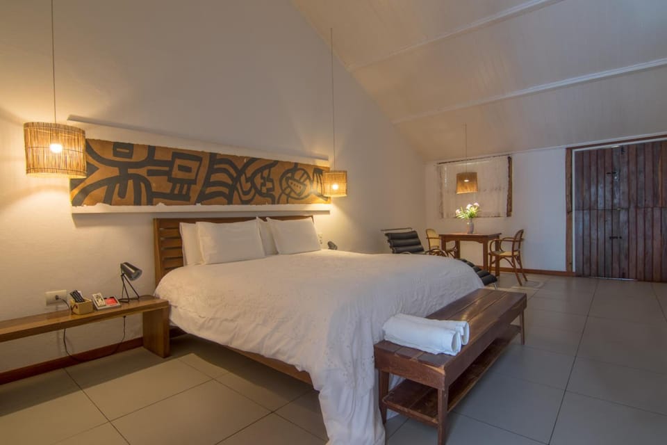 Minibar, in-room safe, blackout drapes, free WiFi