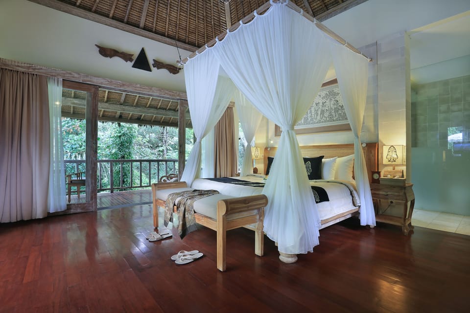 One Bedroom River Edge Villa with Free Benefits | Minibar, in-room safe, desk, rollaway beds