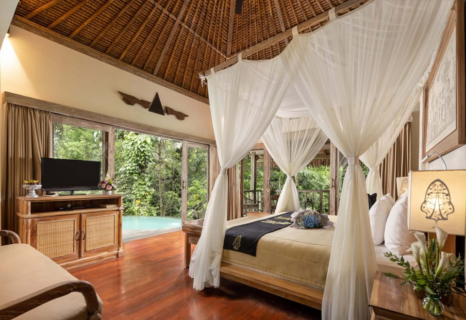 One Bedroom River Edge Villa with Free Benefits | Valley view