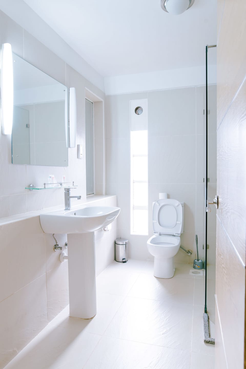 Shower, free toiletries, hair dryer, bathrobes