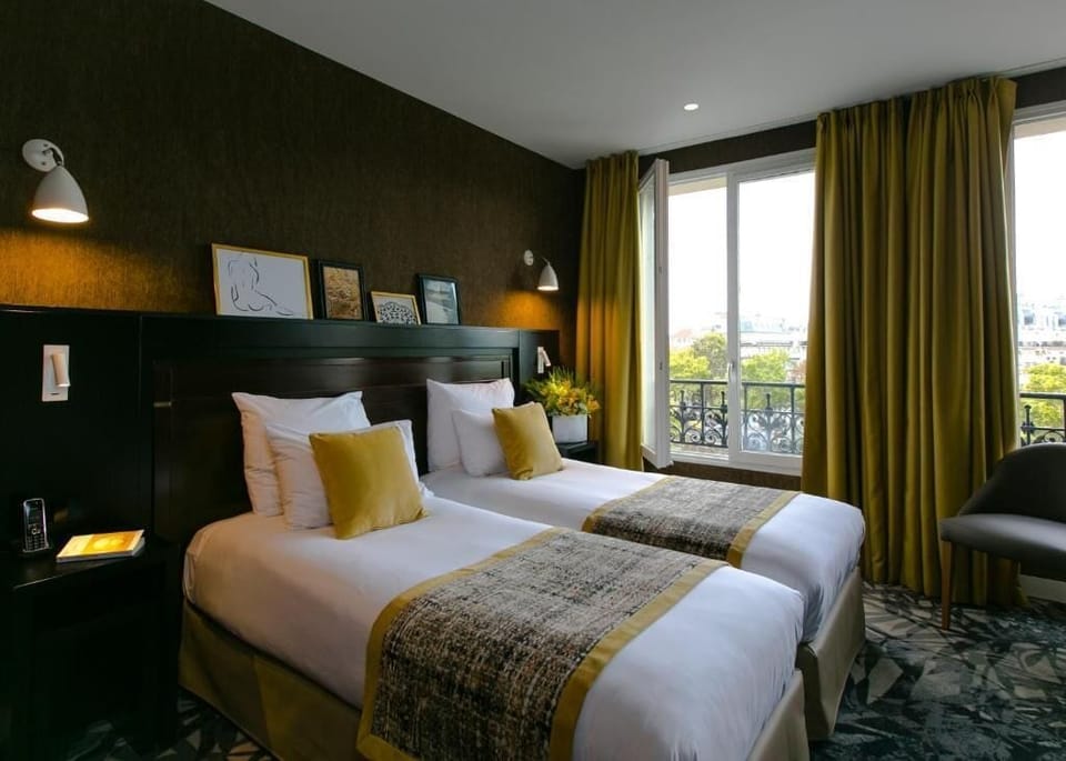 In-room safe, desk, soundproofing, iron/ironing board
