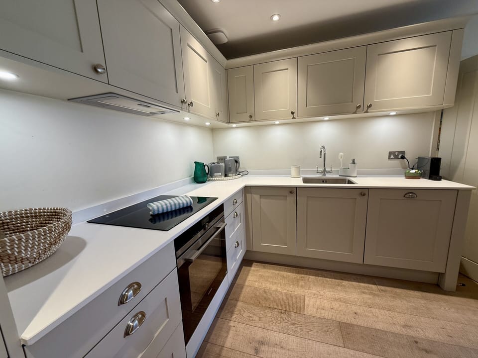 Classic House, Ensuite | Shared kitchen