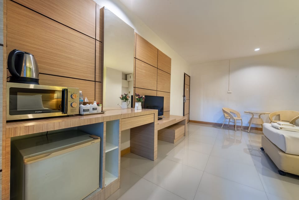 Standard Double or Twin Room | Room amenity