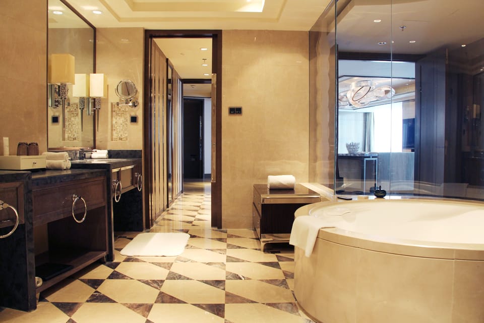 Separate tub and shower, free toiletries, hair dryer, bathrobes
