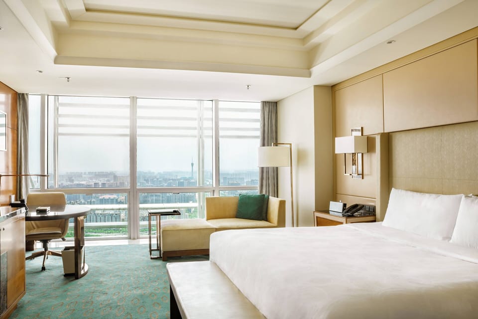Premium bedding, minibar, in-room safe, desk