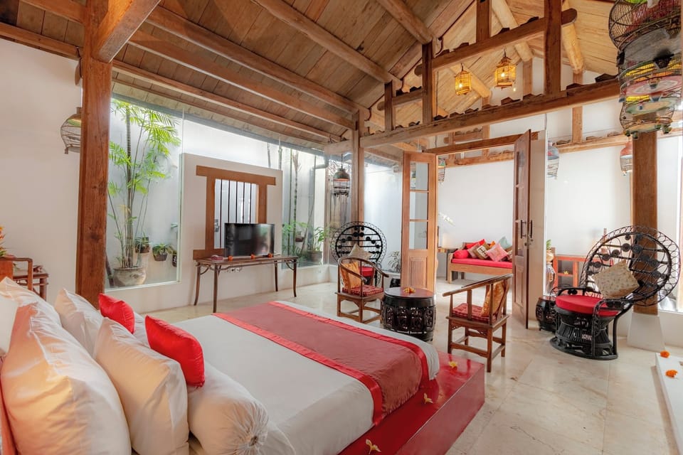 Double Happiness Suite Poolside | Premium bedding, pillowtop beds, free minibar items, in-room safe