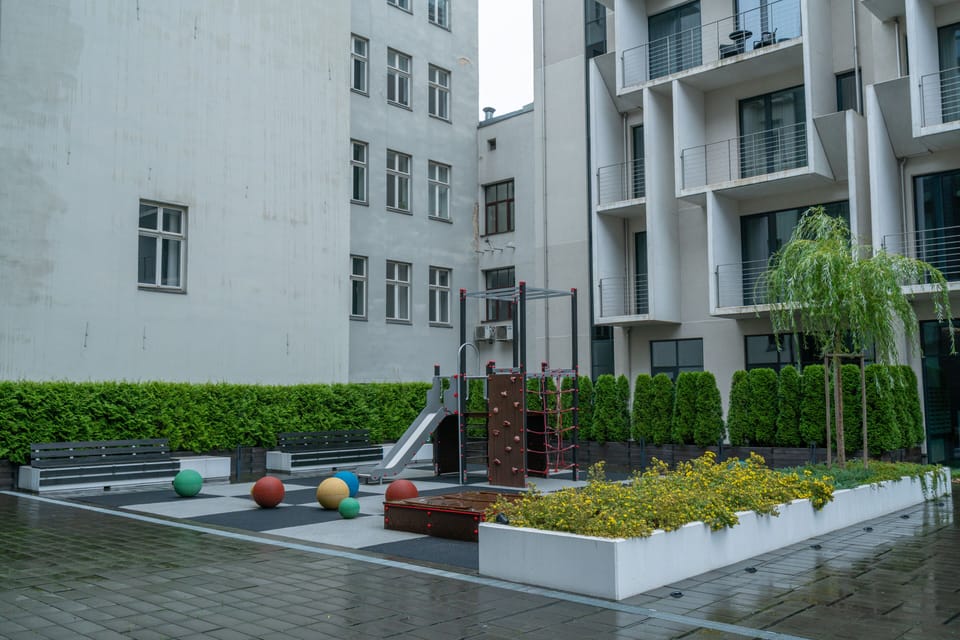 Children's play area - outdoor