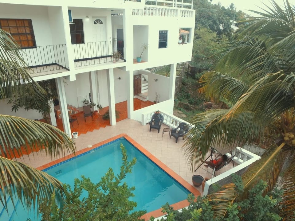 Honiiwell rooms and suites Bed and Breakfast in Saint Georges
