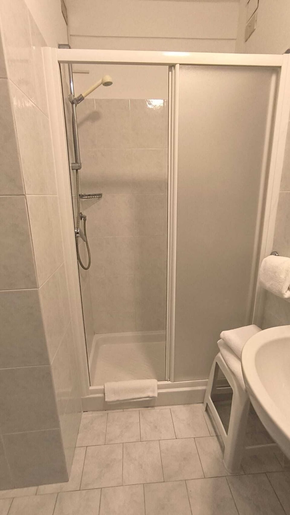 Shower, towels, soap, shampoo