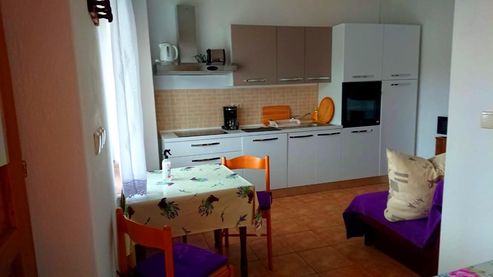 House, 1 Bedroom, Smoking, Terrace | Interior