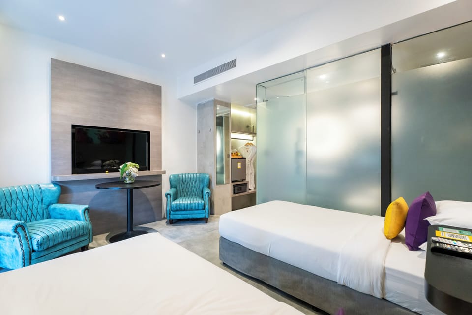 Deluxe Twin Room with Balcony | Egyptian cotton sheets, premium bedding, in-room safe, desk
