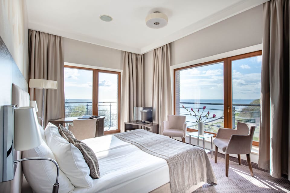 Premium Apartment | In-room safe, individually decorated, individually furnished, desk