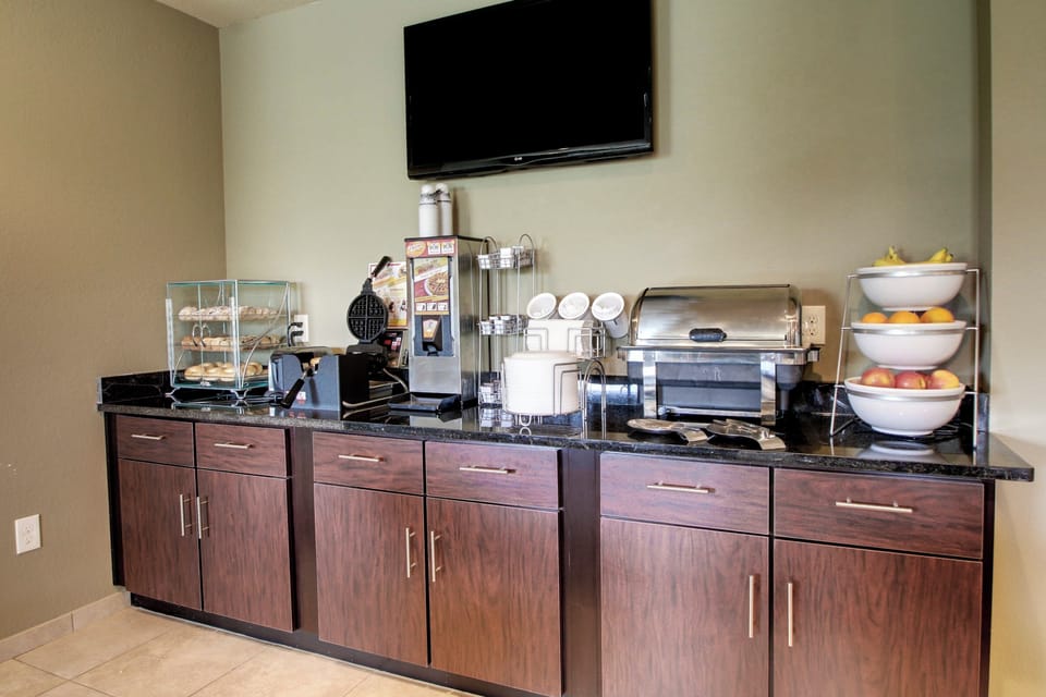 Free daily self-serve breakfast