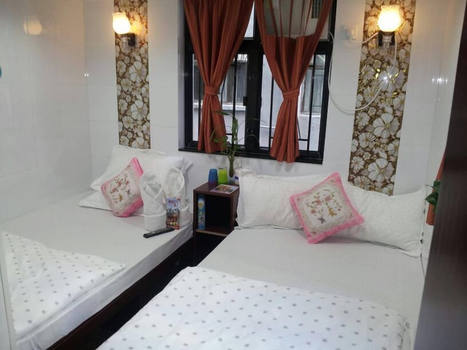 Triple Room | Free WiFi, wheelchair access