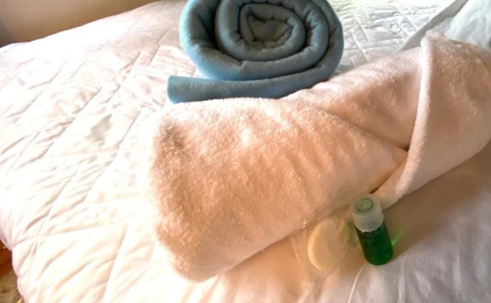 Premium bedding, down comforters, WiFi (free), individually decorated