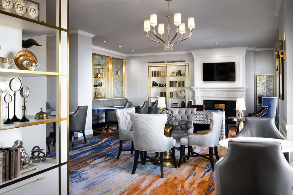 Ocean views, serves lunch and dinner