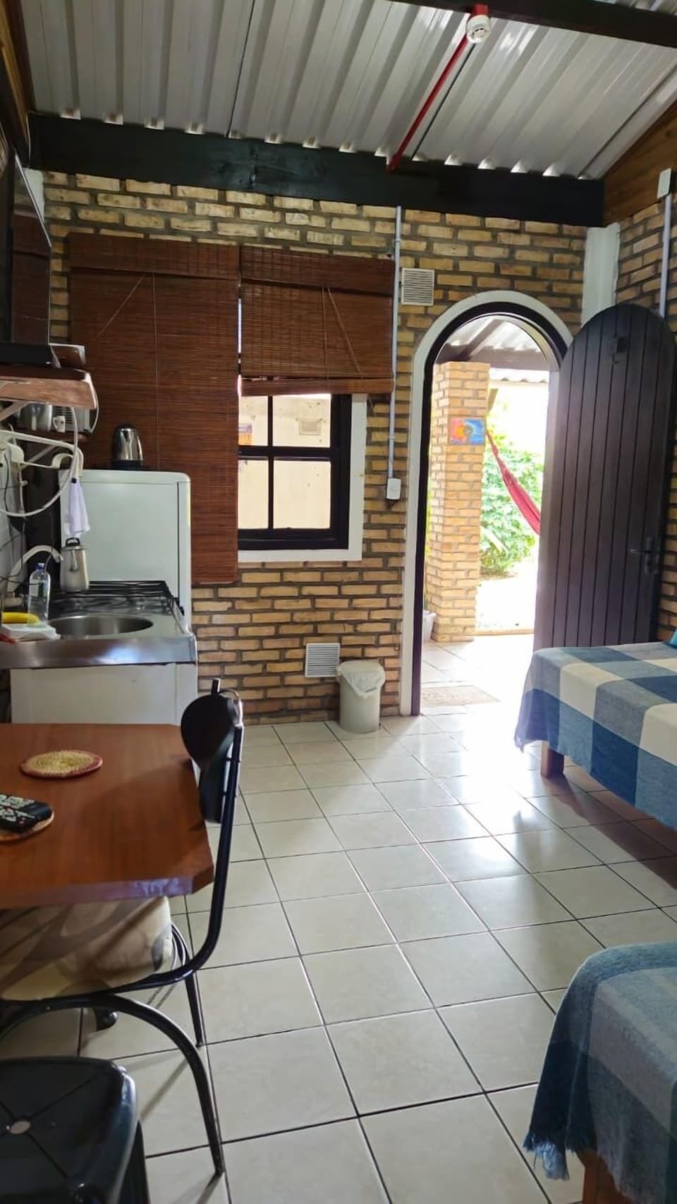 Desk, laptop workspace, iron/ironing board, free WiFi