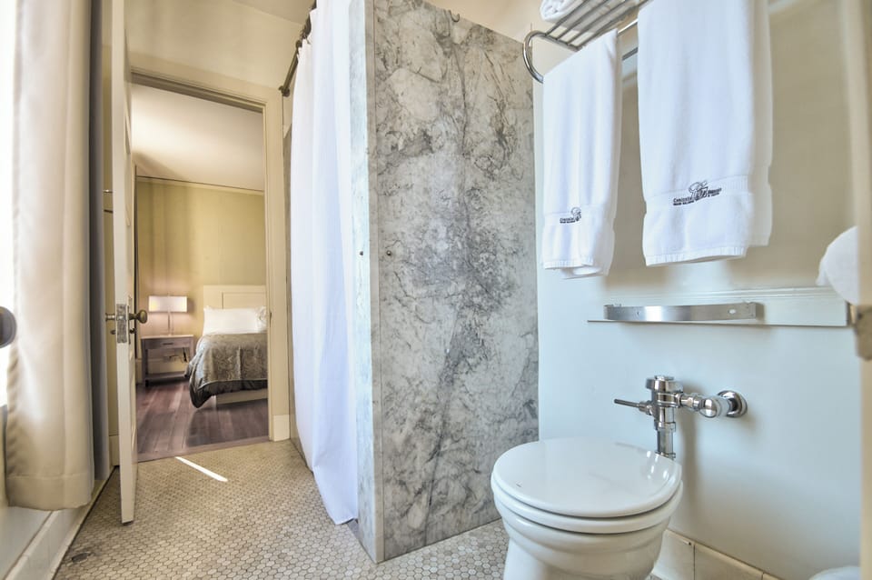 King/Queen Suite with Marble Shower | Bathroom | Free toiletries, hair dryer, bathrobes, towels