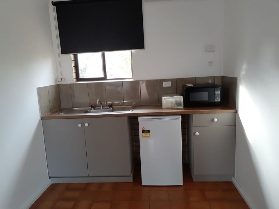 Family Suite | Private kitchen | Microwave