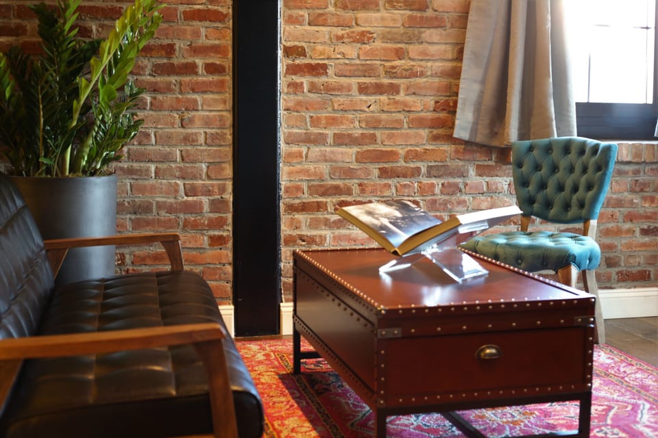 Junior Suite, 1 King Bed | Egyptian cotton sheets, premium bedding, in-room safe, desk